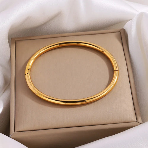 Esme | Elegant Unity Bracelet
