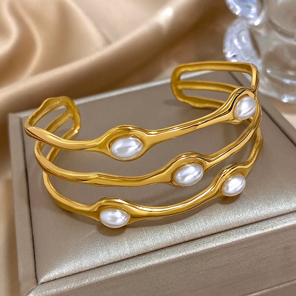 Perrine | Elegant Lustrous Bracelet