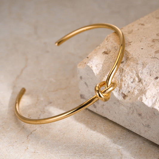 Sophia | Elegant Adjustable Vintage Knot Bracelet