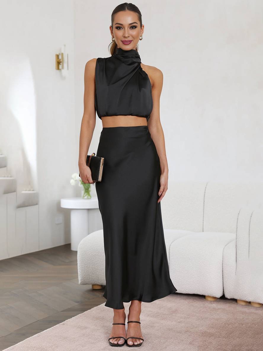 Sophia | Elegant Satin Two-Piece Set with Halter Top and Maxi Skirt