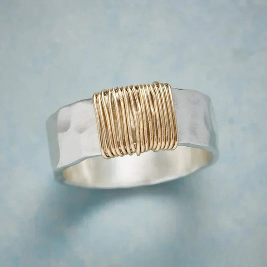 Sophia | Elegant Vintage Silver Ring with Gold Threads