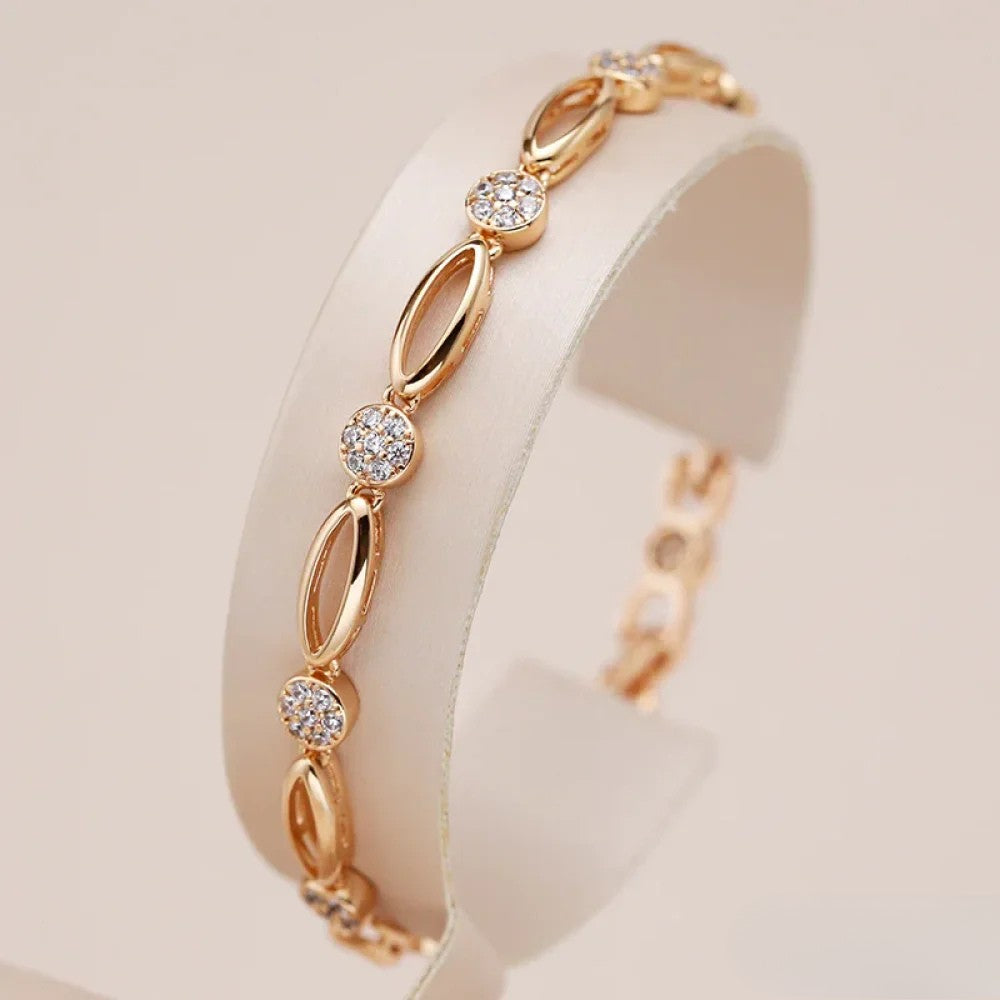 Sophia | Luxurious Radiant Bracelet with Bright Stones