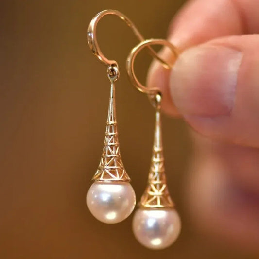 Sophie | Timeless Elegant Pearl Earrings for Women