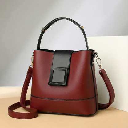 Solene | Chic Leather Handbag with Gold Hardware