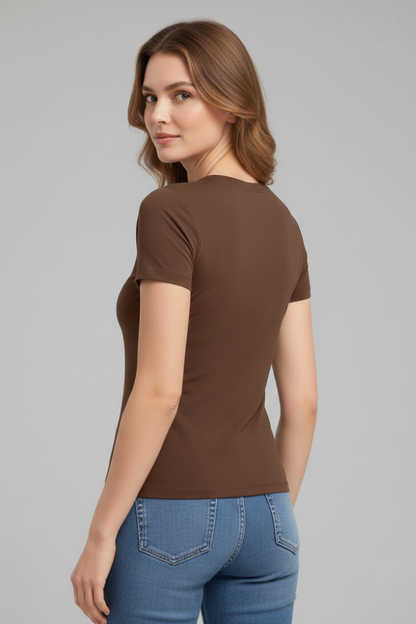Lena | Fitted Round Neck T-Shirt