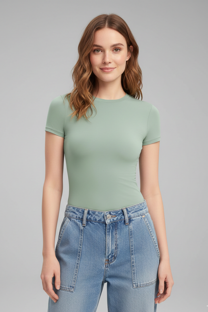Lena | Fitted Round Neck T-Shirt