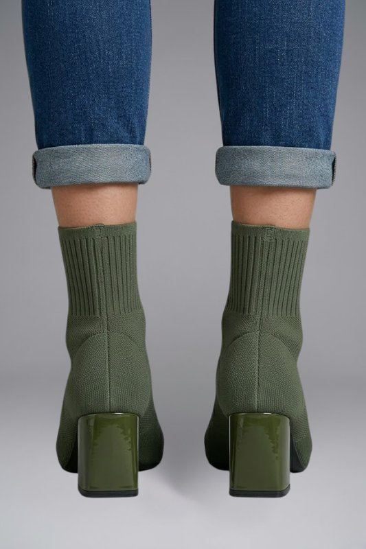 Lila | Ribbed Stretch Ankle Boots