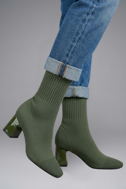 Lila | Ribbed Stretch Ankle Boots