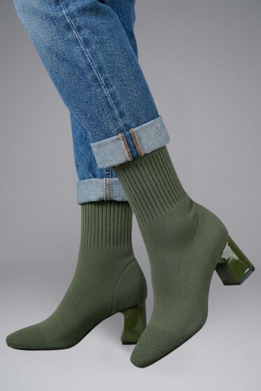 Lila | Ribbed Stretch Ankle Boots