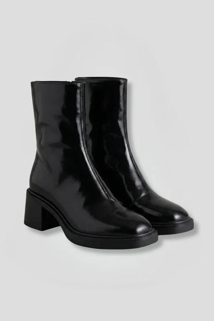 Lila | Chic Ankle Boots with Side Zipper