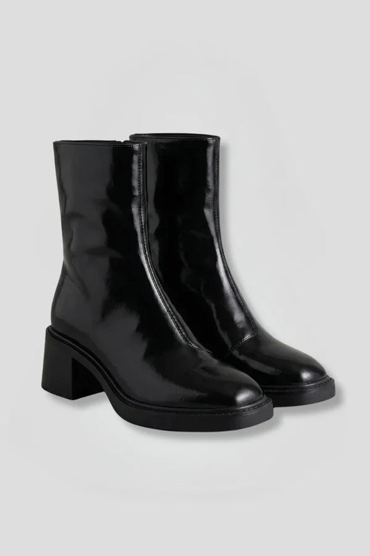 Lila | Chic Ankle Boots with Side Zipper