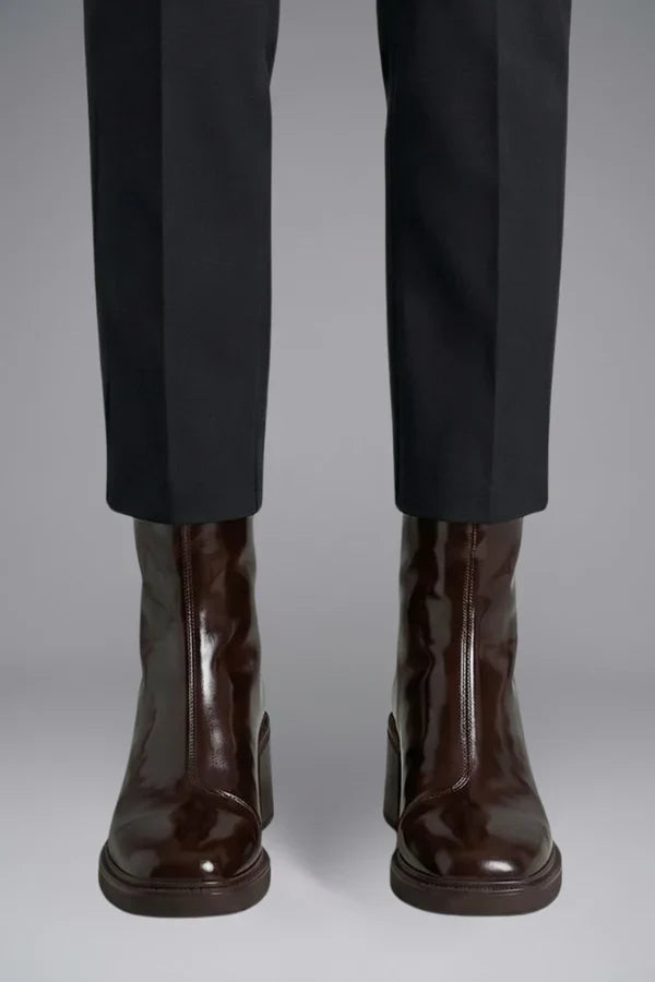 Lila | Chic Ankle Boots with Side Zipper