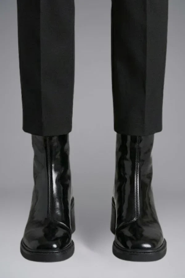 Lila | Chic Ankle Boots with Side Zipper