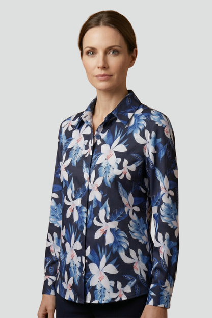 Lila | Tailored Blouse with Collar and Button Closure