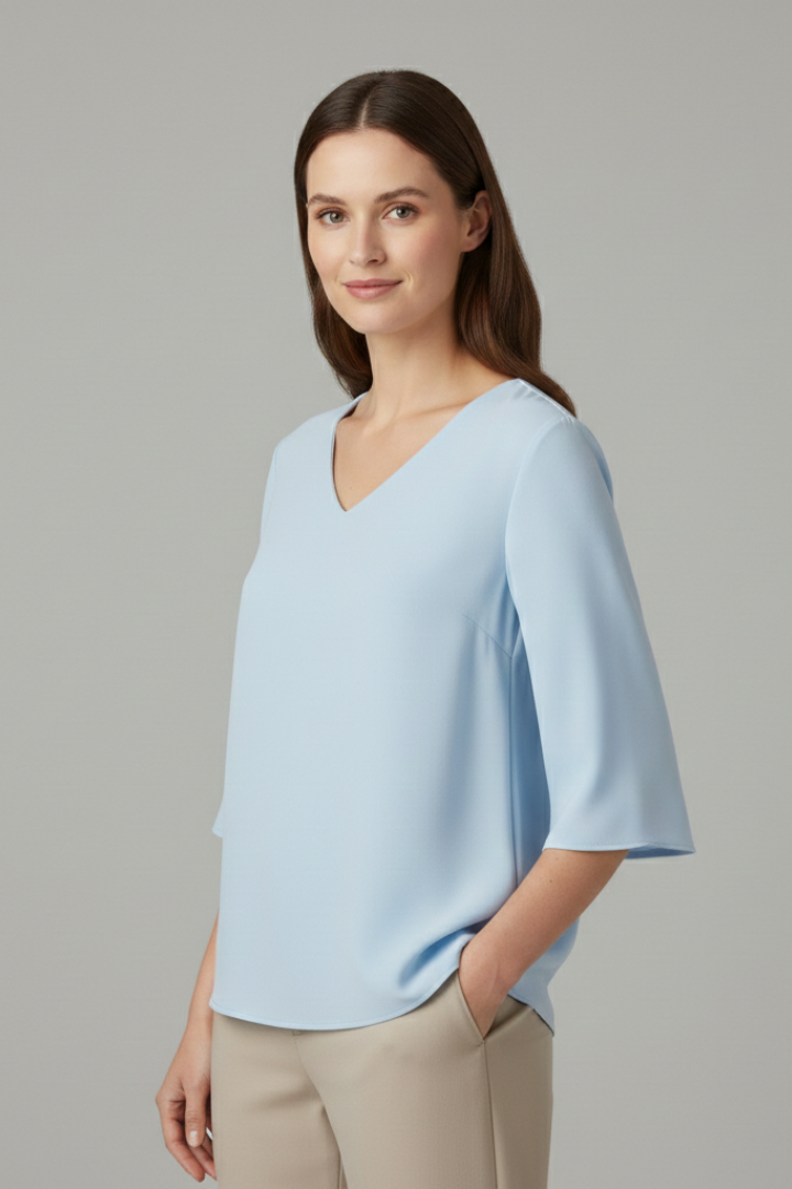 Lila | V-Neck Three-Quarter Sleeve Blouse