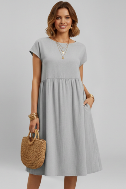 Lila | Elegant Round Neck Dress with Pockets