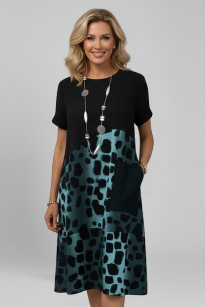 Lila | Chic Short Sleeve Dress with Pockets