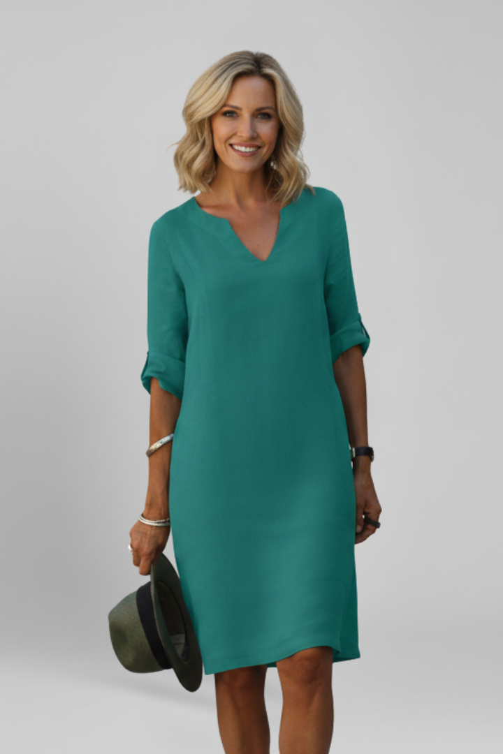 Lila | V-Neck Three-Quarter Sleeve Dress