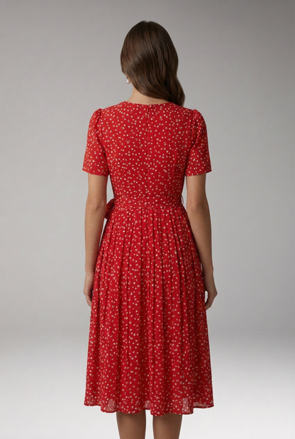 Lila | Floral Dress with Round Neckline and Tie Waist