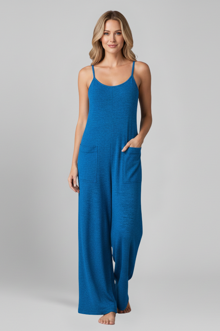 Lila | Elegant Spaghetti Strap Jumpsuit with Pockets