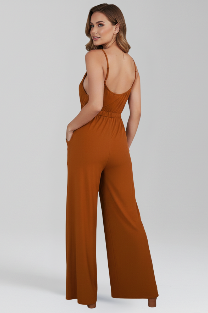 Lila | Chic Spaghetti Strap Jumpsuit with Pockets
