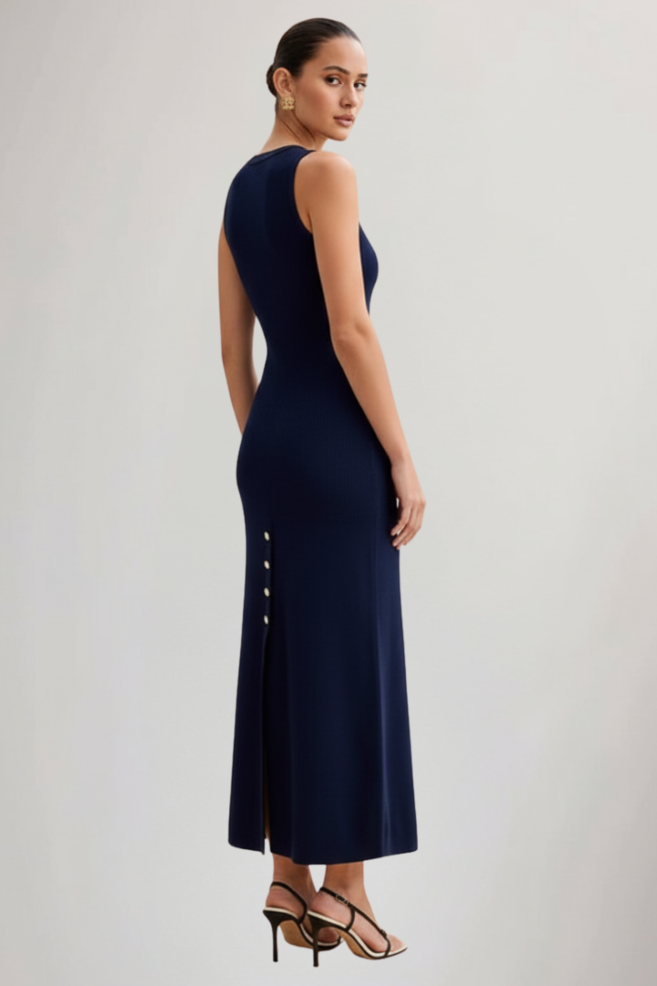 Lila | Knit Maxi Dress with Sleeveless Design and Front Buttons