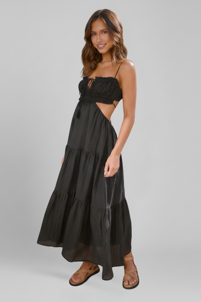 Lila | Elegant Maxi Dress with Straight Neckline and Tiered Skirt