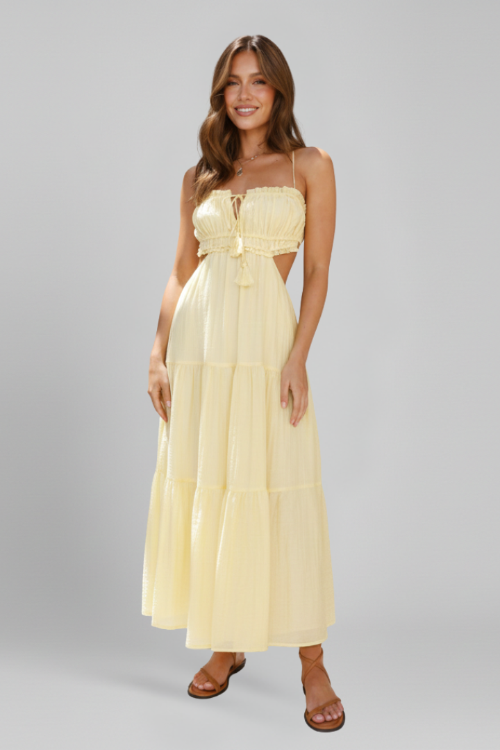 Lila | Elegant Maxi Dress with Straight Neckline and Tiered Skirt