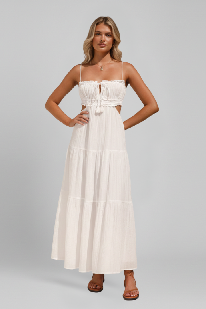 Lila | Elegant Maxi Dress with Straight Neckline and Tiered Skirt