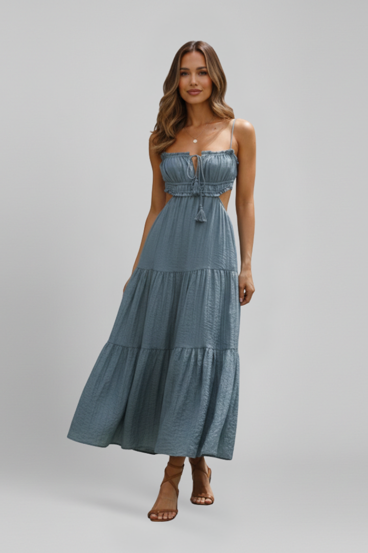 Lila | Elegant Maxi Dress with Straight Neckline and Tiered Skirt