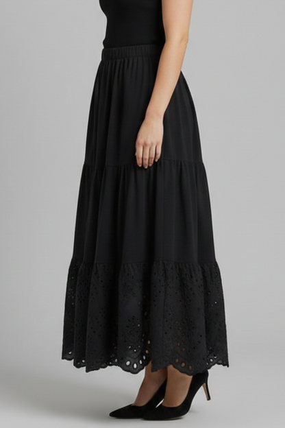 Lila | Elegant Maxi Skirt with Elastic Waist and Lace Hem