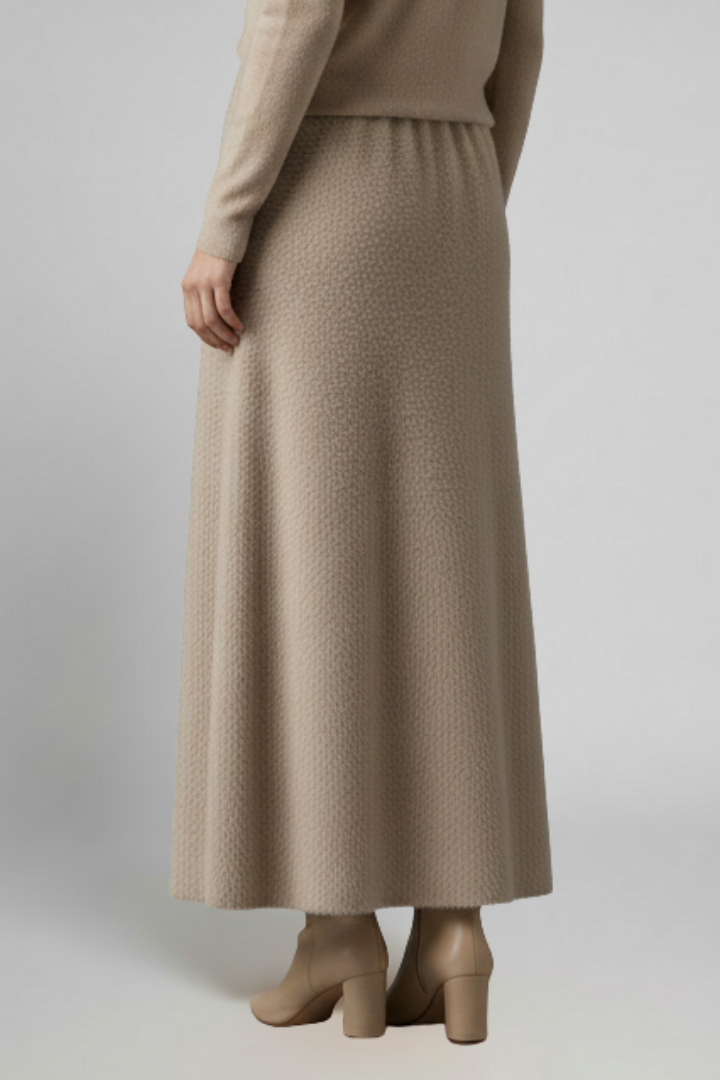 Lila | Textured Maxi Skirt with Elastic Waistband