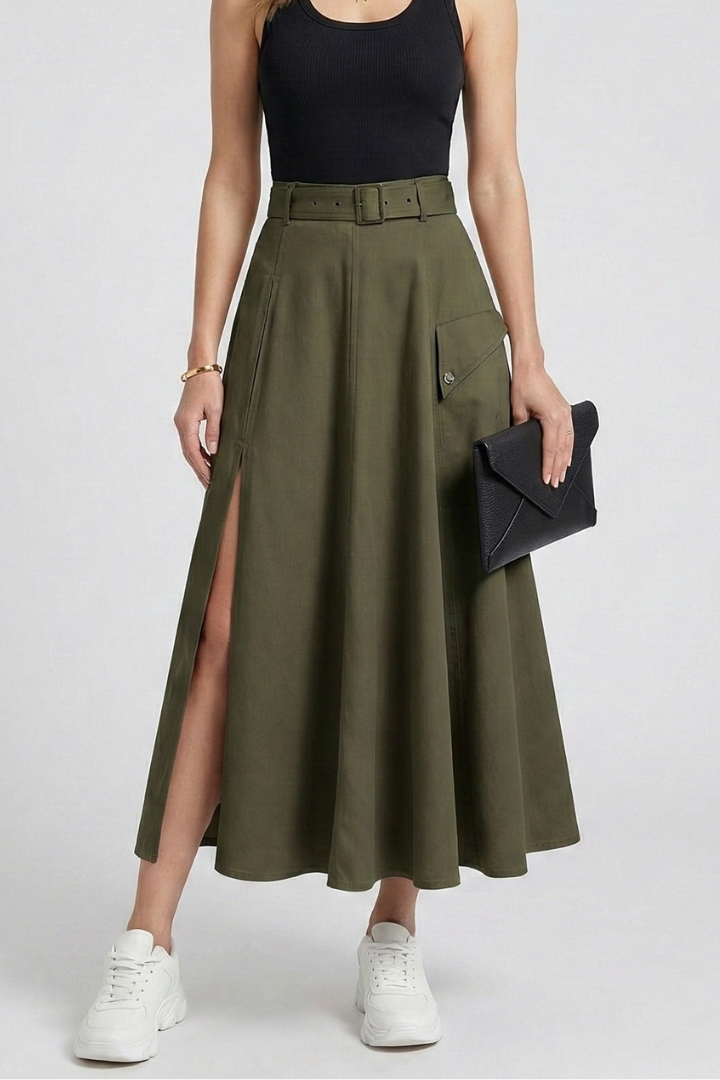 Lila | Chic Maxi Skirt with Side Pockets and High Slit