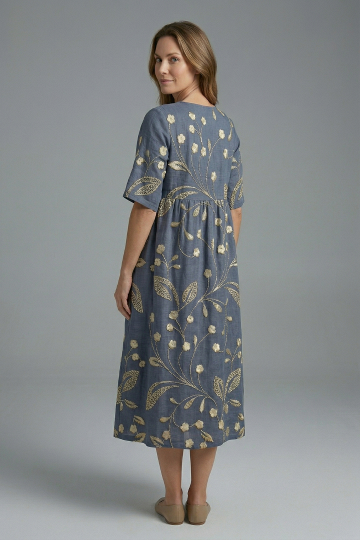 Lila | Floral Print Midi Dress with Round Neck