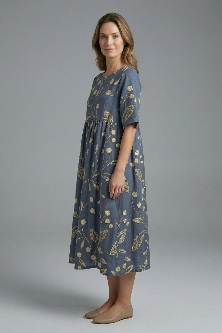 Lila | Floral Print Midi Dress with Round Neck