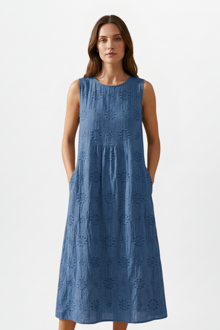 Lena | Elegant Midi Dress with Round Neck and Sleeveless Design