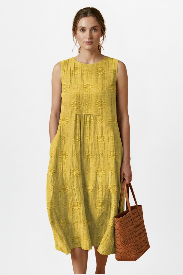 Lena | Elegant Midi Dress with Round Neck and Sleeveless Design