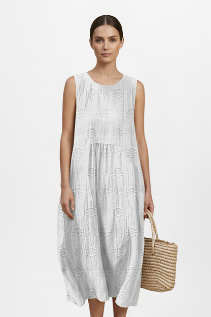 Lena | Elegant Midi Dress with Round Neck and Sleeveless Design