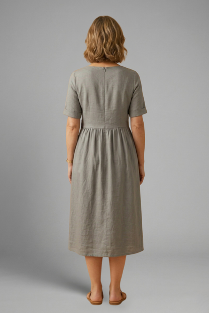 Lila | Effortless Midi Dress with Round Neckline