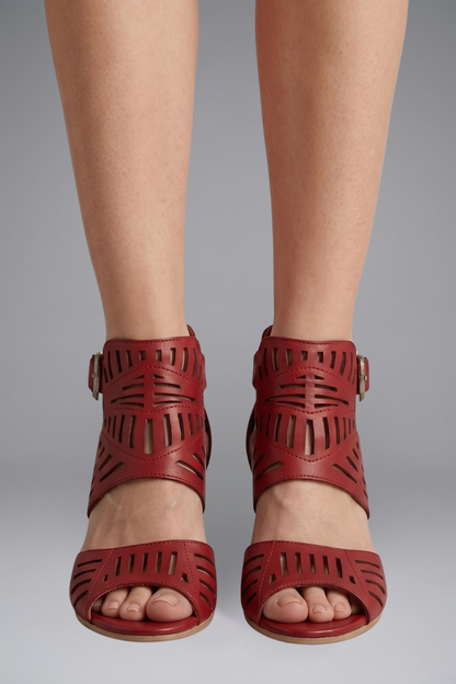 Lila | Chic Ankle Strap Summer Sandals