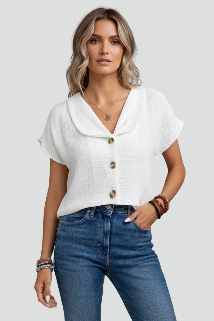 Lila | Chic Short-Sleeve Blouse with Collar and Buttons