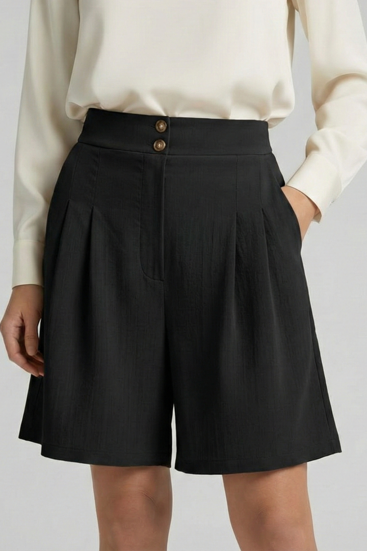 Lila | Wide-Leg Shorts with Button Waist