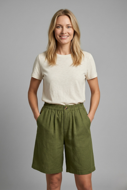 Lila | Chic Elastic Waist Shorts with Pockets