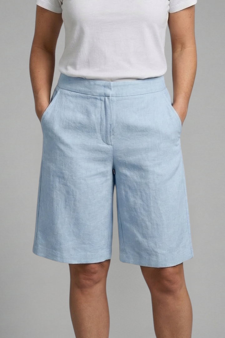 Lila | Chic Elastic Waist Shorts with Pockets