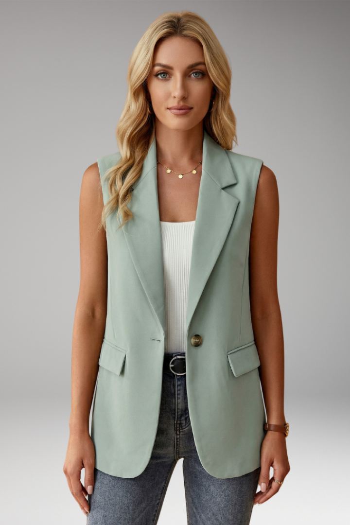 Lila | Sleek Sleeveless Blazer with Notch Collar and Pockets