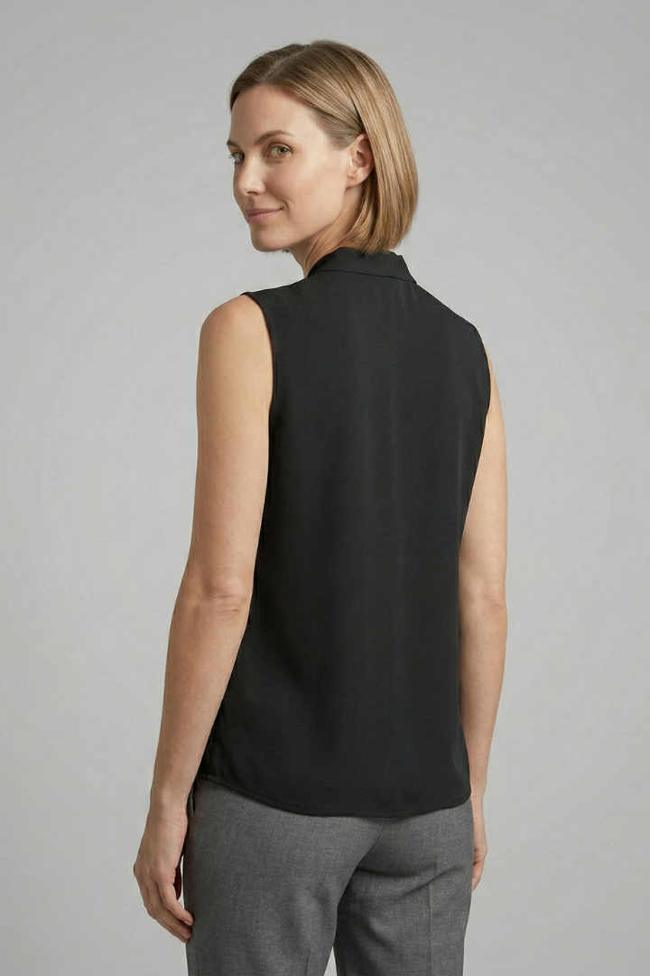 Luna | Pleated V-Neck Sleeveless Top