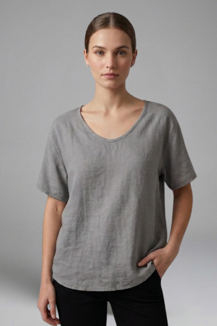 Lila | Chic Round Neck Short Sleeve T-Shirt