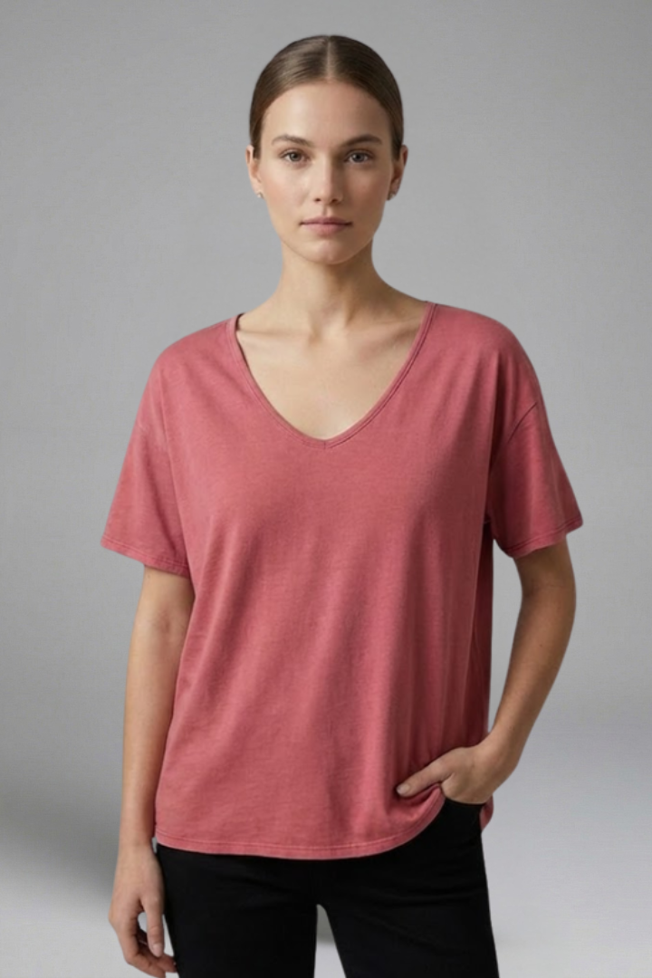 Lila | Classic Round Neck Short Sleeve T-Shirt