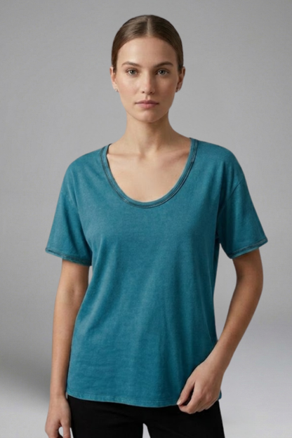 Lila | Chic Round Neck Short Sleeve T-Shirt