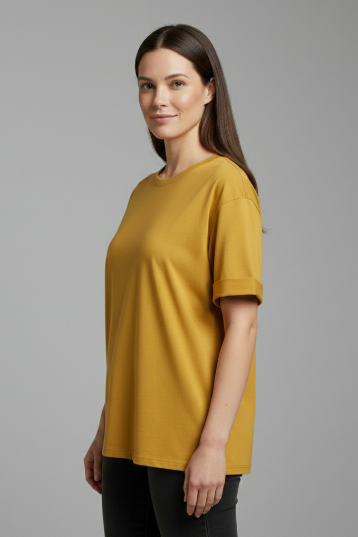 Lena | Chic Round Neck T-Shirt with Rolled Sleeves